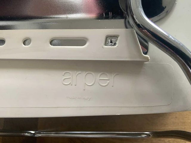 Arper catifa 6-persoons vergaderset en hoekbureau opstelling - afbeelding 3 van  26