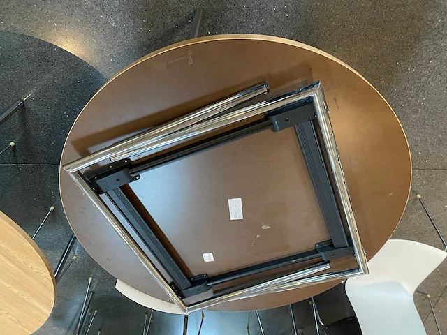 Arper catifa/ casala - 24 persoons kantine opstelling - afbeelding 16 van  23