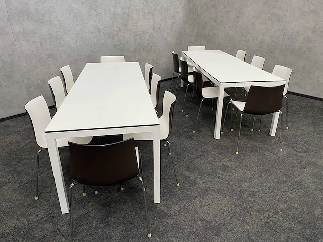Arper catifa/ twinform - 16p kantine opstelling - afbeelding 17 van  19