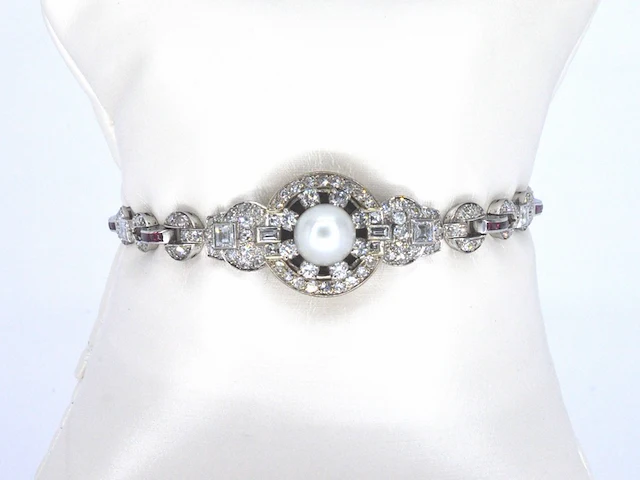 Art-deco armband met goud en platina, en natuurlijke diamanten en robijnen - afbeelding 1 van  9