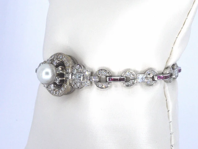 Art-deco armband met goud en platina, en natuurlijke diamanten en robijnen - afbeelding 3 van  9