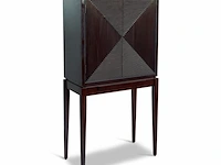 Art decor likeur cabinet