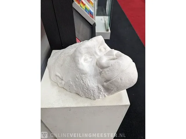 Art op sokkel, aap - afbeelding 3 van  4