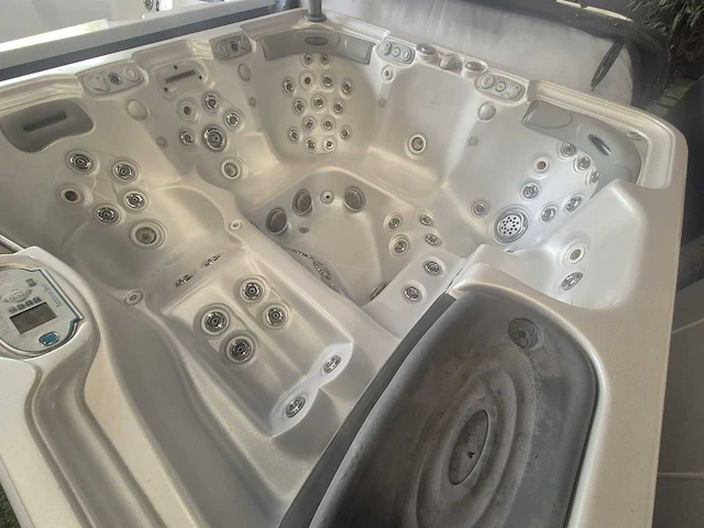Artesian spa 6 persoons amerikaanse jacuzzi jacuzzi en buitenspa - afbeelding 5 van  12