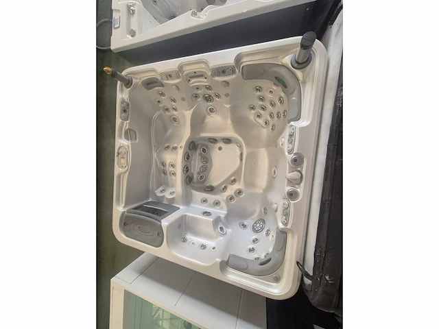 Artesian spa 6 persoons amerikaanse jacuzzi jacuzzi en buitenspa - afbeelding 7 van  12