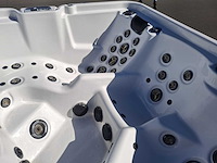 Artic spa 5 persoons amerikaans jacuzzi en buitenspa - afbeelding 9 van  31