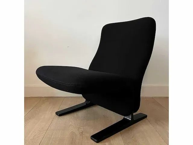 Artifort - concorde f780 - design fauteuil - afbeelding 1 van  9