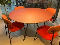 Artifort beso eetkamertafel