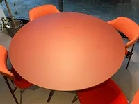Artifort beso eetkamertafel - afbeelding 2 van  4