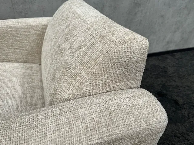 Artifort mare - fauteuil - nieuwe stoffering - afbeelding 7 van  14