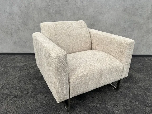 Artifort mare - fauteuil - nieuwe stoffering - afbeelding 10 van  14