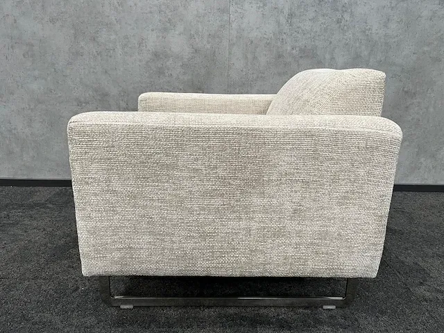 Artifort mare - fauteuil - nieuwe stoffering - afbeelding 12 van  14