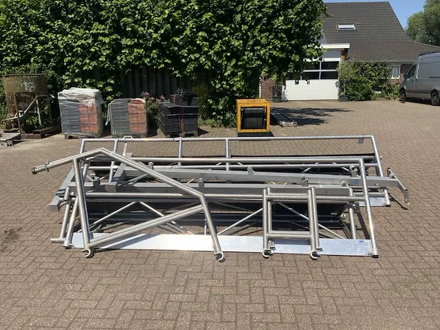 Artilan aluminium gevel/optreksteiger - afbeelding 9 van  15