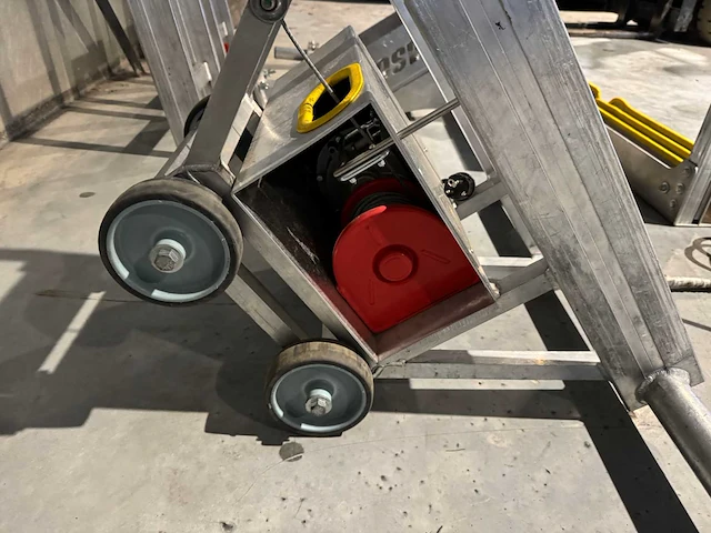 Asc - 2022 - freecon zonnepanelen lift - afbeelding 4 van  10