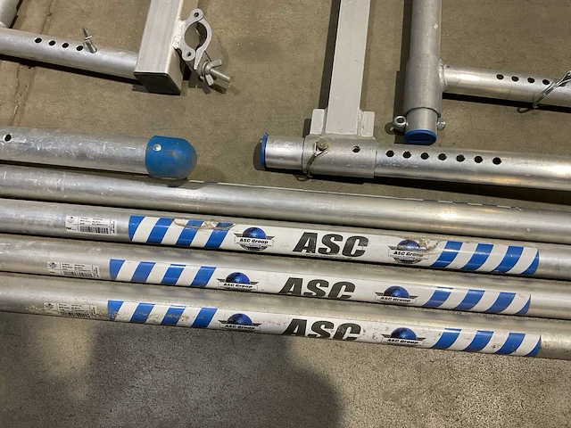 Asc group dakrand beveiliging t.b.v. schuin dak - afbeelding 3 van  4