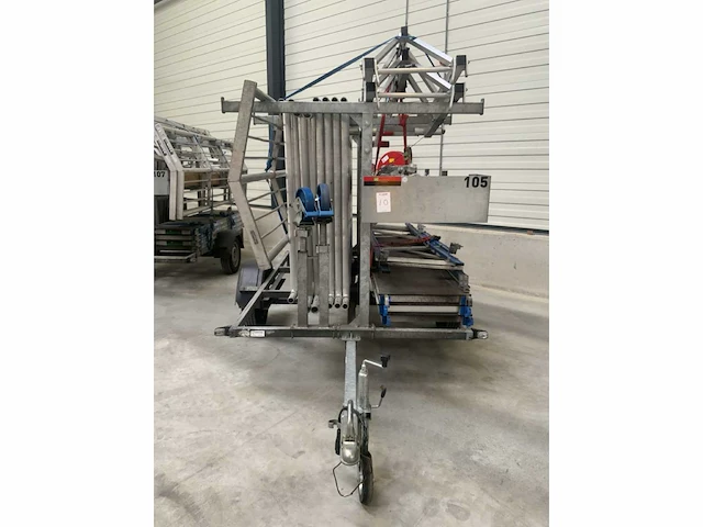 Asc rolsteiger met aanhangwagen - afbeelding 3 van  10