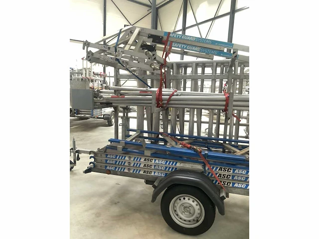Asc rolsteiger met aanhangwagen - afbeelding 5 van  10