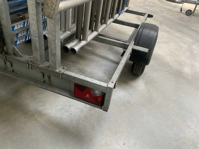 Asc rolsteiger met aanhangwagen - afbeelding 9 van  10
