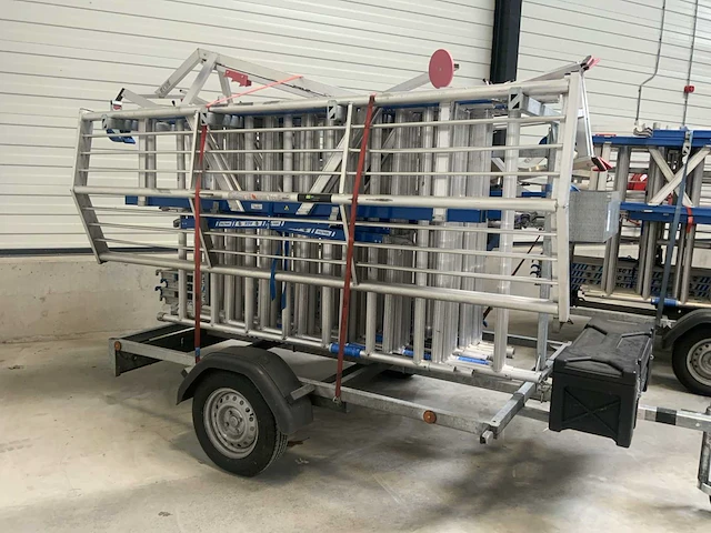 Asc rolsteiger met aanhangwagen - afbeelding 4 van  15