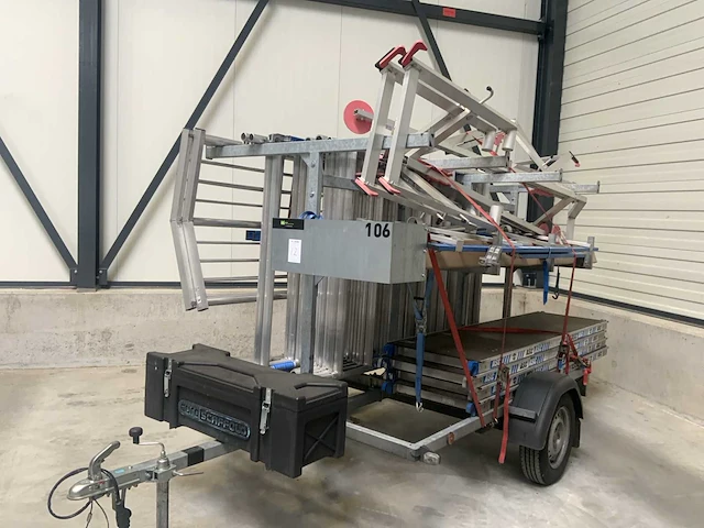 Asc rolsteiger met aanhangwagen - afbeelding 9 van  15