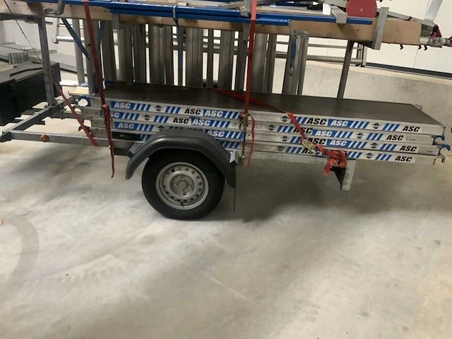 Asc rolsteiger met aanhangwagen - afbeelding 12 van  15