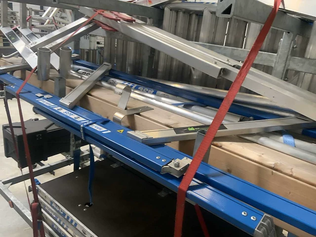 Asc rolsteiger met aanhangwagen - afbeelding 14 van  15