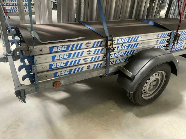 Asc rolsteiger met aanhangwagen - afbeelding 9 van  14