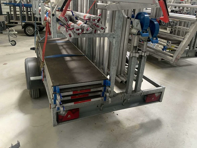 Asc rolsteiger met aanhangwagen - afbeelding 11 van  14