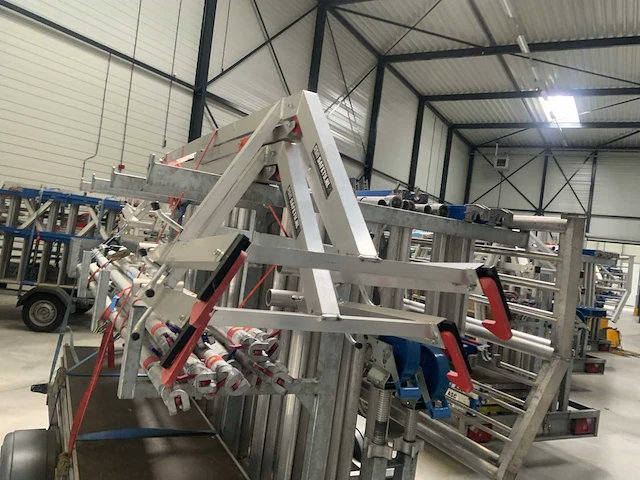Asc rolsteiger met aanhangwagen - afbeelding 12 van  14