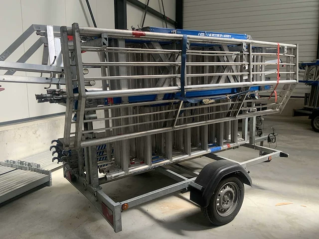 Asc rolsteiger met aanhangwagen - afbeelding 14 van  14