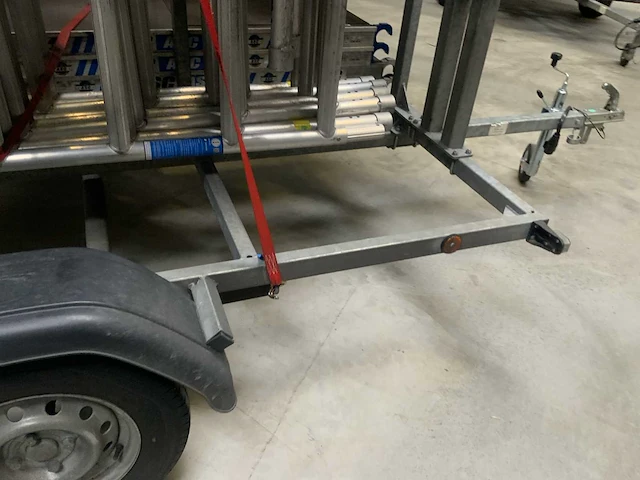 Asc rolsteiger met aanhangwagen - afbeelding 2 van  15