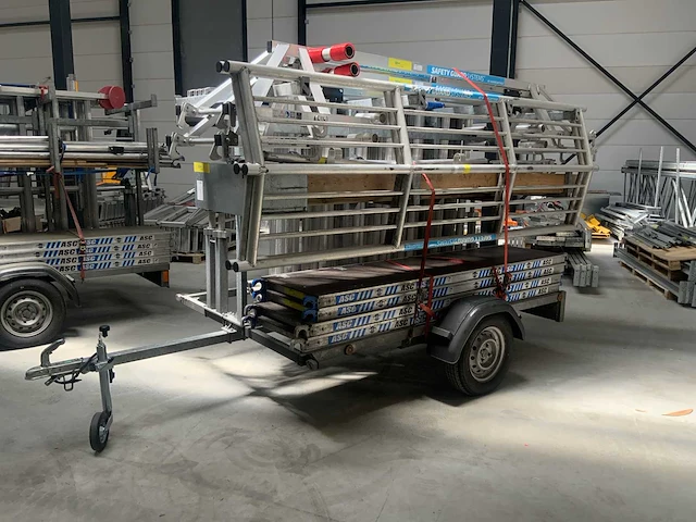 Asc rolsteiger met aanhangwagen - afbeelding 1 van  15