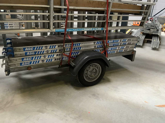 Asc rolsteiger met aanhangwagen - afbeelding 10 van  15