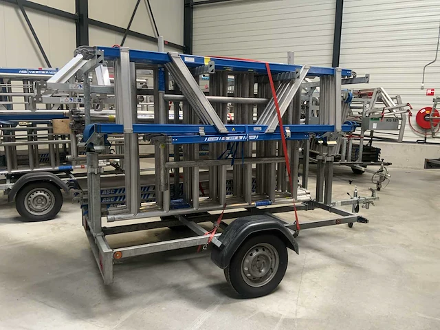 Asc rolsteiger met aanhangwagen - afbeelding 14 van  15