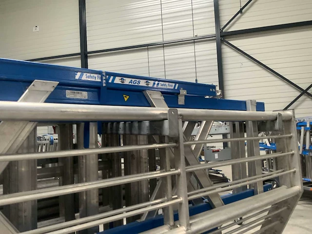 Asc rolsteiger met aanhangwagen - afbeelding 2 van  15