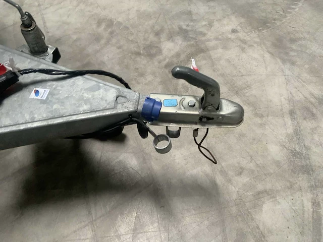 Asc rolsteiger met aanhangwagen - afbeelding 7 van  15