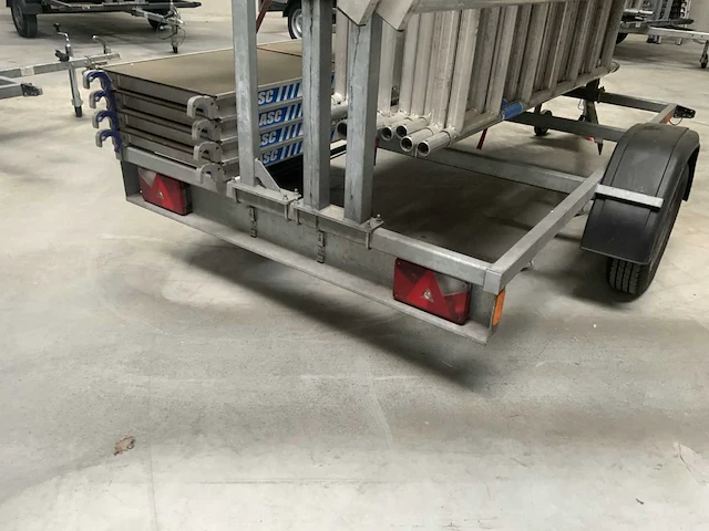 Asc rolsteiger met aanhangwagen - afbeelding 14 van  15