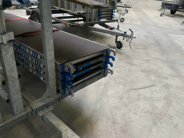 Asc rolsteiger met aanhangwagen - afbeelding 5 van  17