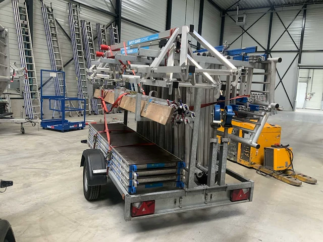 Asc rolsteiger met aanhangwagen - afbeelding 15 van  17