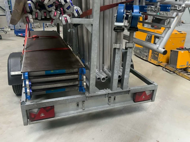 Asc rolsteiger met aanhangwagen - afbeelding 16 van  17