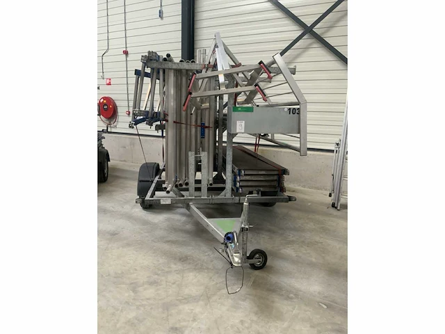 Asc rolsteiger met aanhangwagen - afbeelding 3 van  10