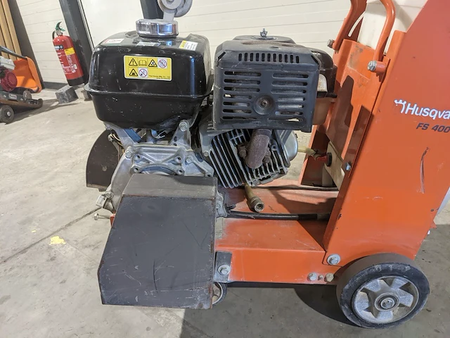 Asfalt-betonzaag 450mm benzine husqvarna, fs400, bouwjaar 2015 - afbeelding 2 van  19