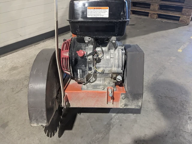 Asfalt-betonzaag 450mm benzine husqvarna, fs400, bouwjaar 2015 - afbeelding 4 van  19