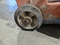 Asfalt-betonzaag 450mm benzine husqvarna, fs400, bouwjaar 2015 - afbeelding 10 van  19