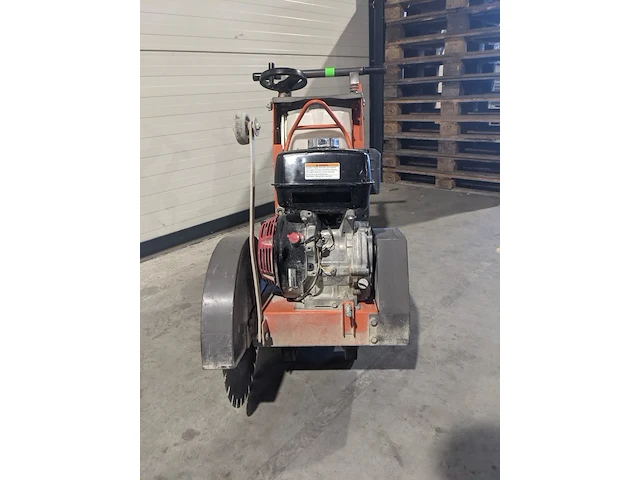 Asfalt-betonzaag 450mm benzine husqvarna, fs400, bouwjaar 2015 - afbeelding 13 van  19