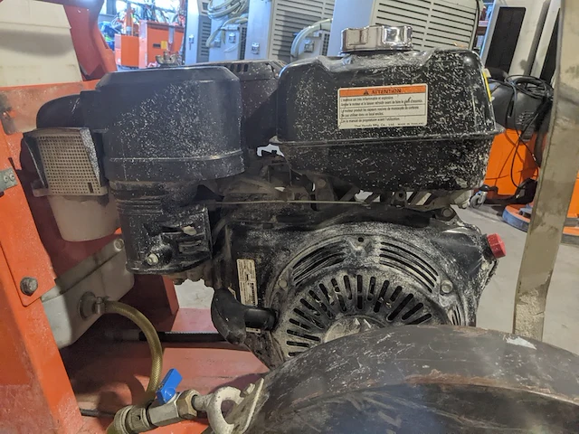 Asfalt-betonzaag 450mm benzine husqvarna, fs400, bouwjaar 2017 - afbeelding 2 van  19