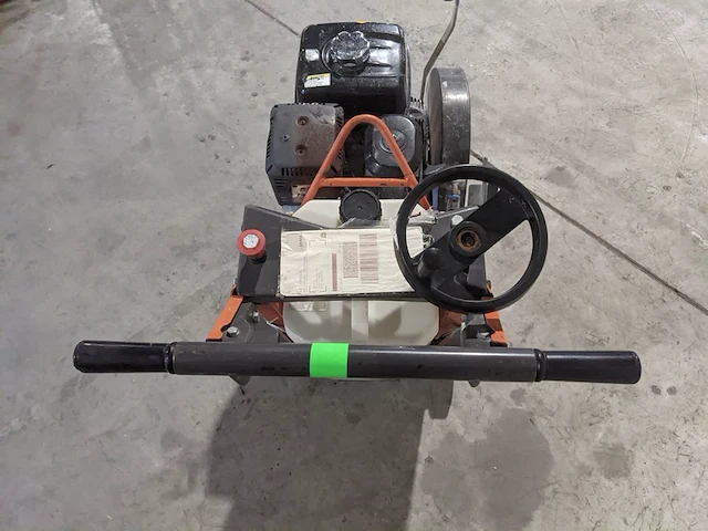 Asfalt-betonzaag 450mm benzine husqvarna, fs400, bouwjaar 2017 - afbeelding 6 van  19