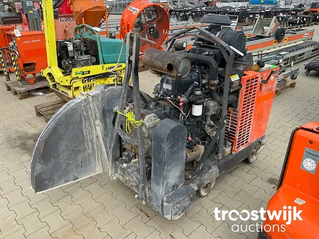 Asfaltzaagmachine / betonzaagmachine - afbeelding 5 van  12
