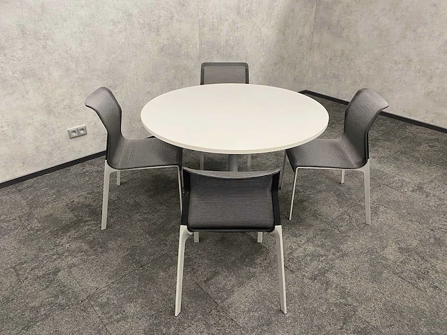 Asis - 4 persoons design set ø120 - afbeelding 10 van  18