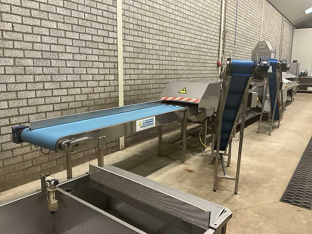 Asperge sorteermachine sorteerlijn met wasstraat - afbeelding 1 van  82